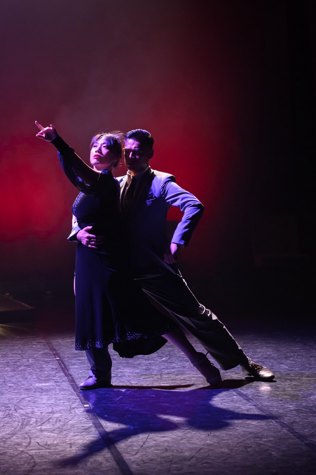 格桑製作 Neural Tango 2026 探戈雙人舞 吳依凡與王鎮倫 紅色燈光